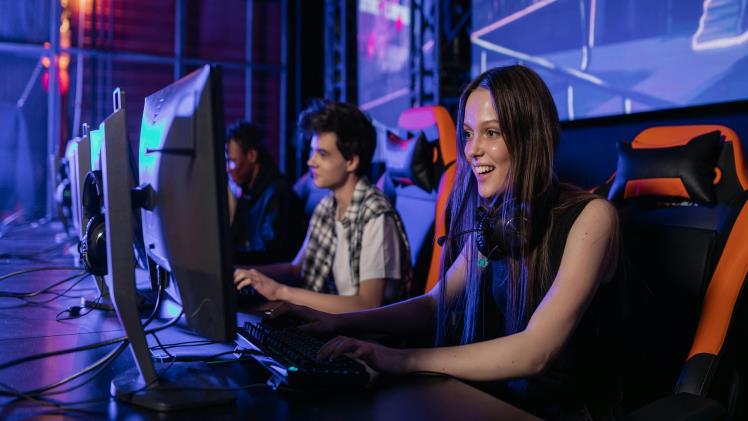 The Evolution of Online Gaming: From Simple Fun to a Global Digital Empire